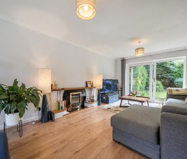 4 bedroom detached house to rent - Photo 1