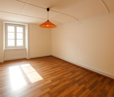 Charmantes 2-Zimmer-Wohnung in Laténa renoviert - Photo 1