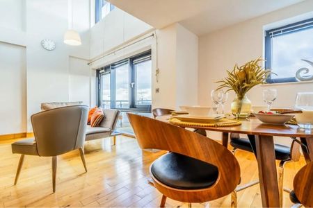 2 bedroom serviced apartment to rent - Photo 2