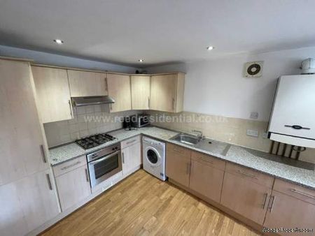 4 bedroom property to rent in Nottingham - Photo 4