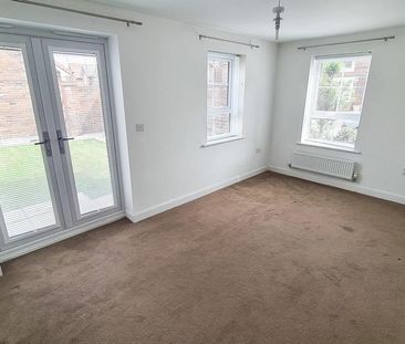 3 bedroom detached house to rent - Photo 2