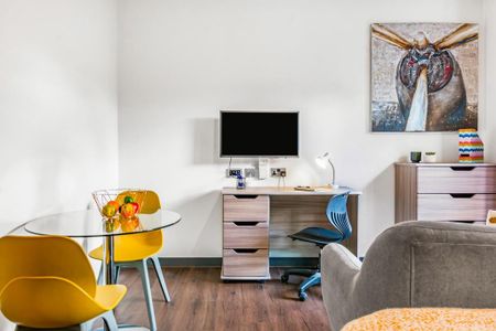 1 bedroom flat to rent - Photo 2