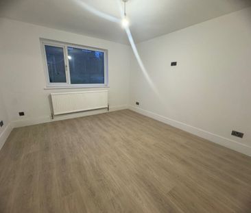 Knapp Avenue, Eastwood, NOTTINGHAM - Photo 3