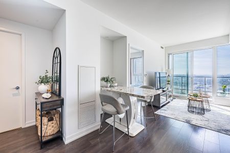 For Lease - 5 Buttermill Avenue Unit# 5506, Vaughan, Ontario - Photo 3