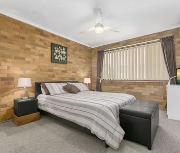 THREE BEDROOM TOWNHOUSE IN SOUGHT AFTER LOCATION - Photo 1