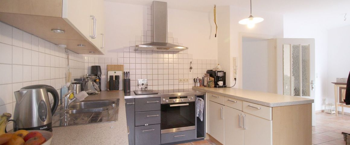 Geschmackvolle 6,5-Zimmer-Wohnung im Kleinen Wiesental zu vermieten - Foto 1