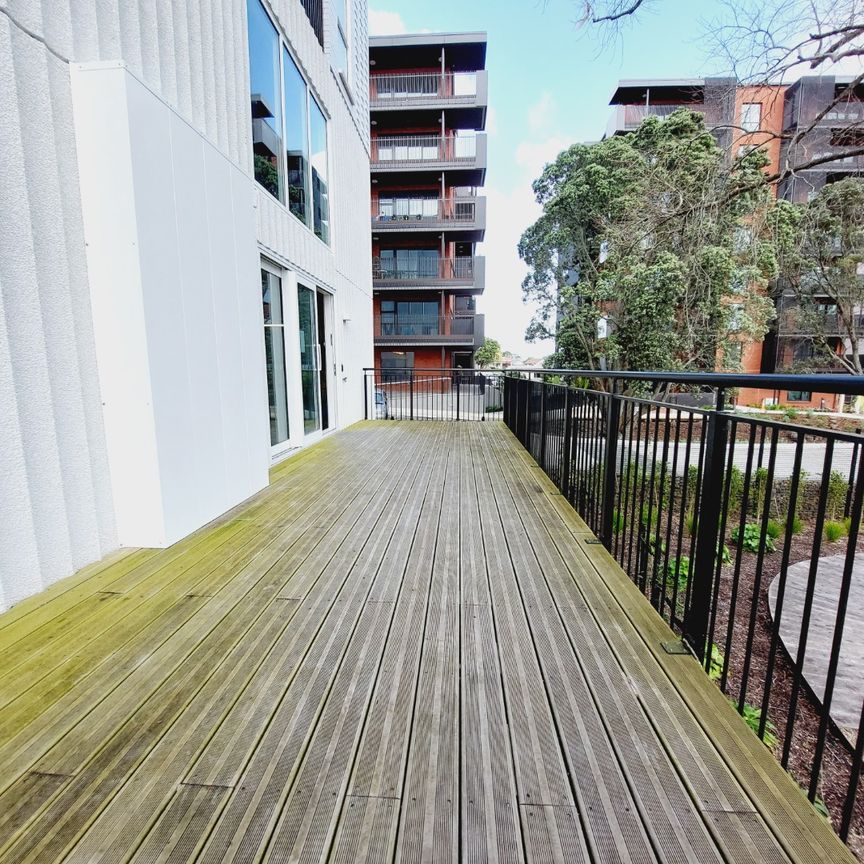 Great location! - Photo 1