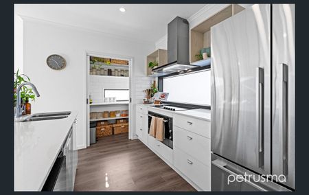 6 Month Lease - Photo 4