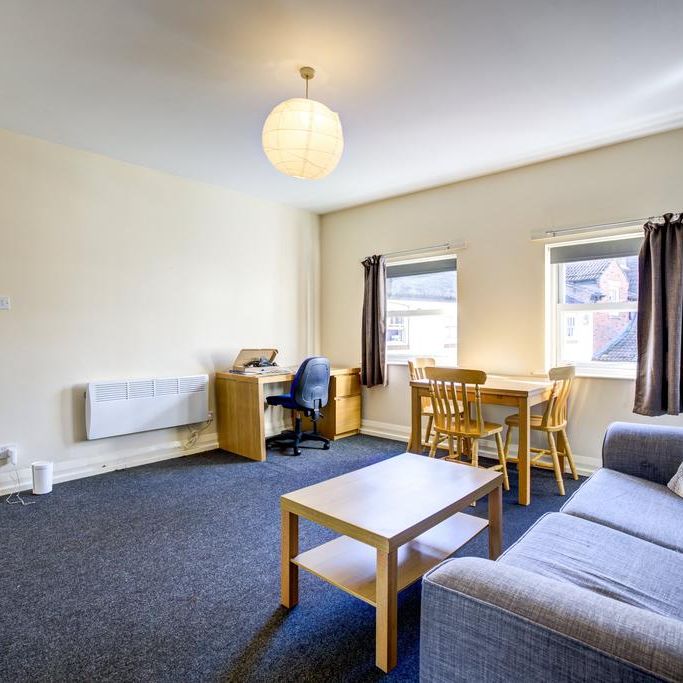 2 bedroom flat to rent - Photo 1