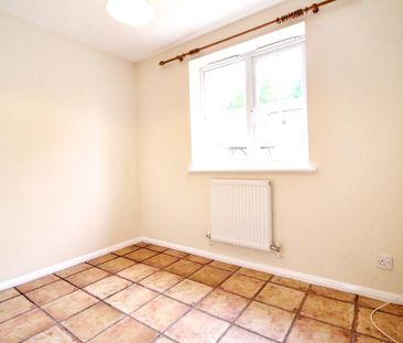 4 bedroom detached bungalow to rent - Photo 6