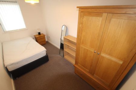 2 bedroom flat to rent - Photo 5