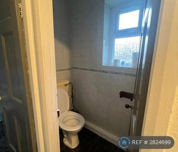 4 bedroom terraced house to rent - Photo 1