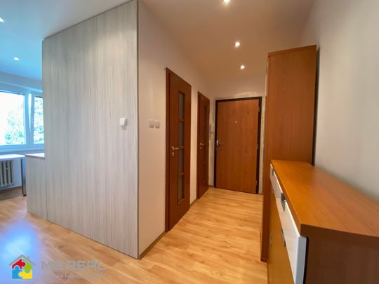 PRENÁJOM - Dvojizbový byt s balkónom, Žiar nad Hronom, centrum mesta – Fotografia 1