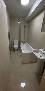 2 Bed Flat, Lewisham Way, SE14 - Photo 4