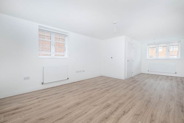 1 bedroom maisonette to rent - Photo 1