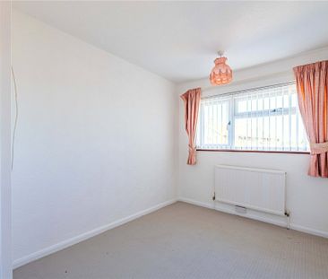 3 bed Terraced House for rent - Photo 2