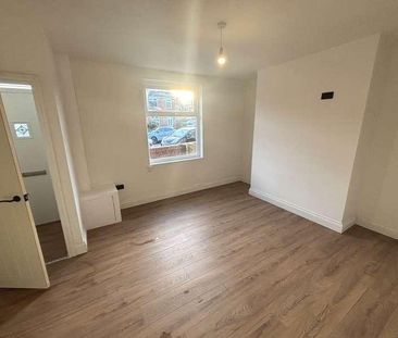 Doulton Street, West, WA10 - Photo 1