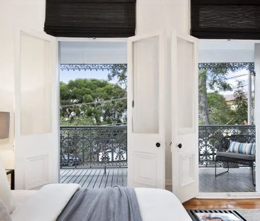 Grand 4 bed terrace in blue ribbon location - Photo 6