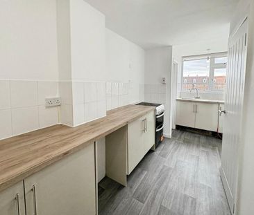 3 bedroom maisonette to rent - Photo 5
