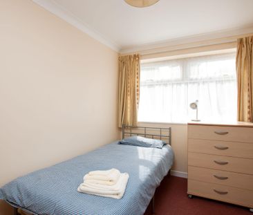 The Silvers, Broadstairs (2) Kent CT10 2PF - Photo 4