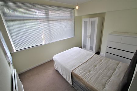 Headingley Mount, Headingley, LS6 3JX, Leeds - Photo 5