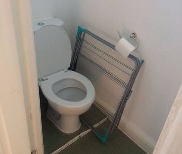 Room in a Shared Flat, Holsworthy House, E3 - Photo 6