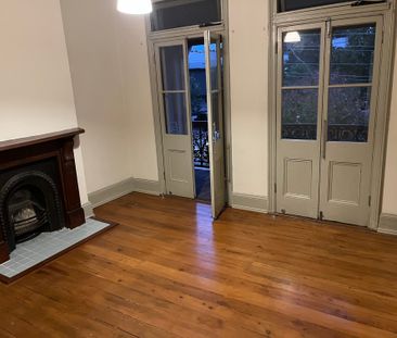 Darlington - Photo 4