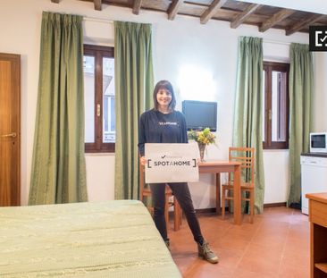 rome, Lazio 00187 - Foto 3