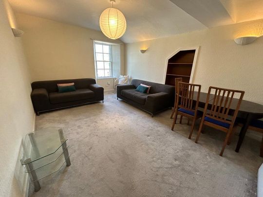 5 bedroom flat to rent - Photo 1