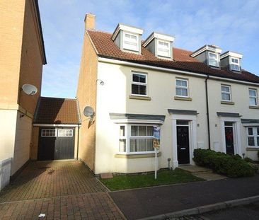 4 bedroom semi-detached house to rent - Photo 3