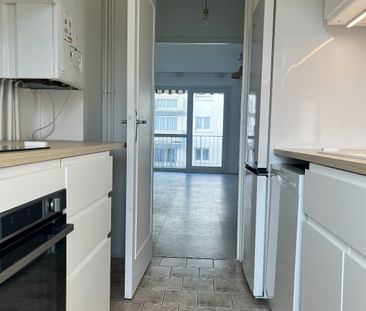 Location Appartement 4 pièces 82m² PESSAC 33600 - Photo 6