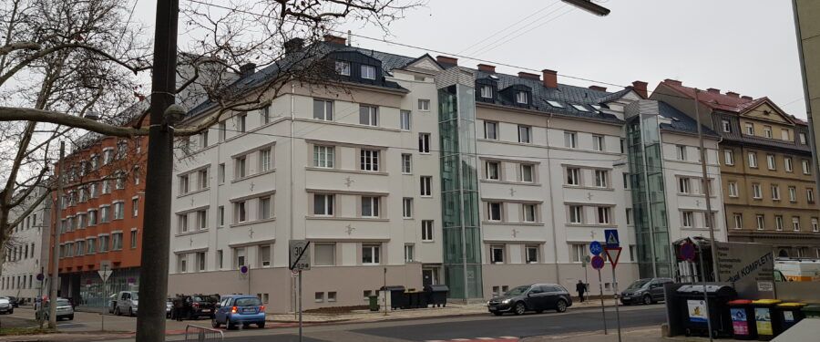 Zentral gelegene 2 Raumwohnung mit Lift im 1. Stock - Foto 1