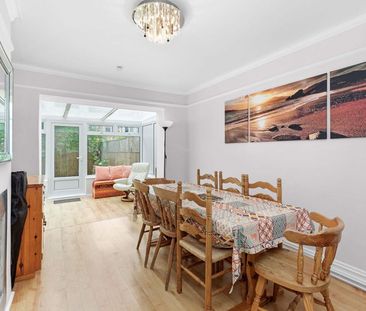 Lyndhurst Road - Photo 4