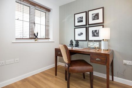 4 bedroom detached house to rent - Photo 5