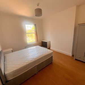 Room in a Shared House, Summer Road, B23 - Photo 2