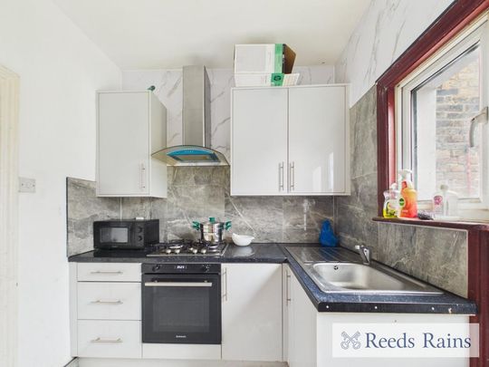 3 bedroom terraced house to rent - Photo 1