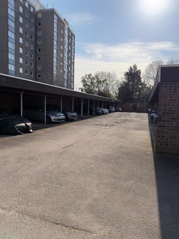 3 Bed Flat, Deverill Court, SE20 - Photo 3