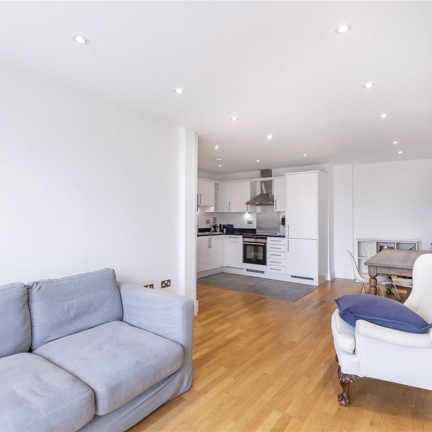 Southwark Bridge Road, London, SE1 0BQ - Photo 1