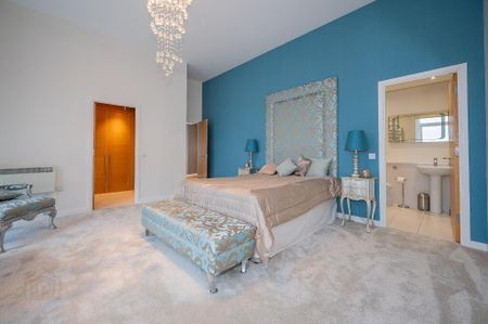 27-01 The Obel, Belfast, BT1 3NJ - Photo 4