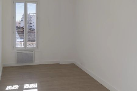 Location Appartement 3 pièces 52m² NICE 06100 - Photo 4
