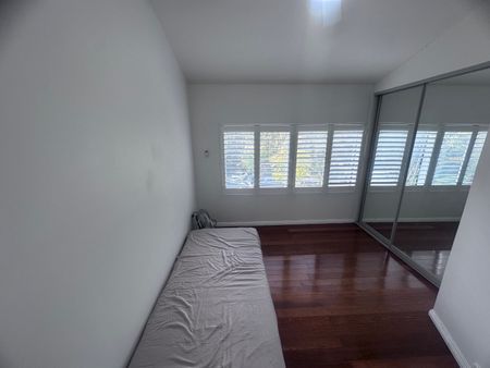 Wahroonga - Photo 3