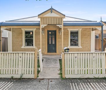 44 Liverpool Circuit, Craigieburn VIC 3064 - Apartment For Rent | D... - Photo 2