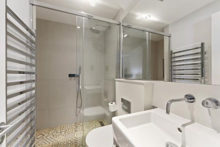 3 bedroom mews to rent - Photo 5