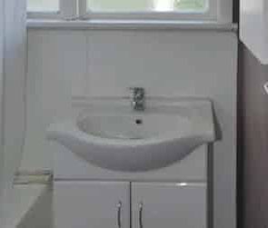 Spacious Three-Bedroom Home Close to Local Amenities - Photo 3