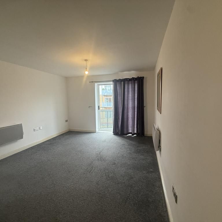 1 bedroom flat to rent - Photo 1