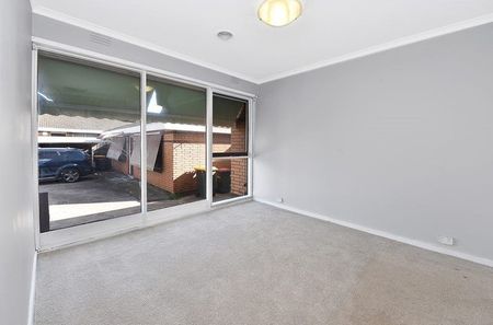 5/130-132 Hoffmans Road, Essendon VIC 3040 - Photo 2