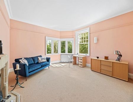 4 Bedroom Apartment To Let - Photo 3