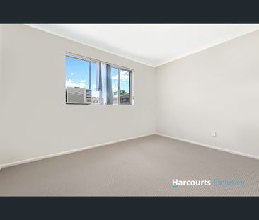 3A Gibbons Street, Oatlands, NSW 2117 - Photo 2