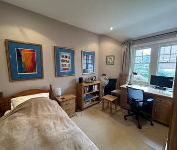 Bloomsbury Court, Guildford - 2 bedrooms Property for lettings - Se... - Photo 4