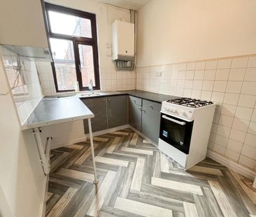 2 bedroom terraced house to rent - Photo 3